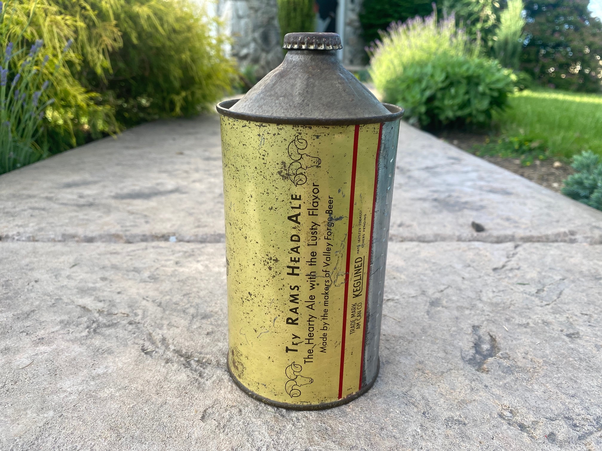 valley forge beer quart cone top can Adam Scheidt Brewing company brewery Norristown